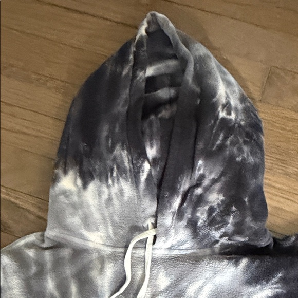 Polo by Ralph Lauren Black and Gray Tie-Dye Hoodie - Picture 4 of 6